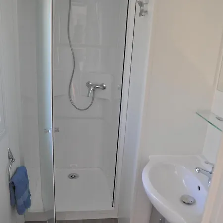 Greenchalets Camp Lei Suves, Sur Argens 罗克布伦河畔阿尔让