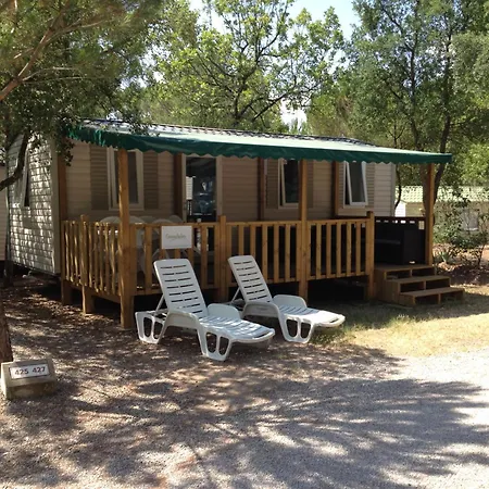 Greenchalets Camp Lei Suves, Sur Argens Дом отдыха Рокбрюн-сюр-Аржан